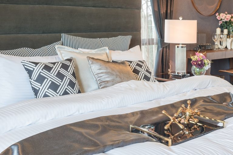 Learn How To Bring The Luxury Home With Hotel Style Bedding