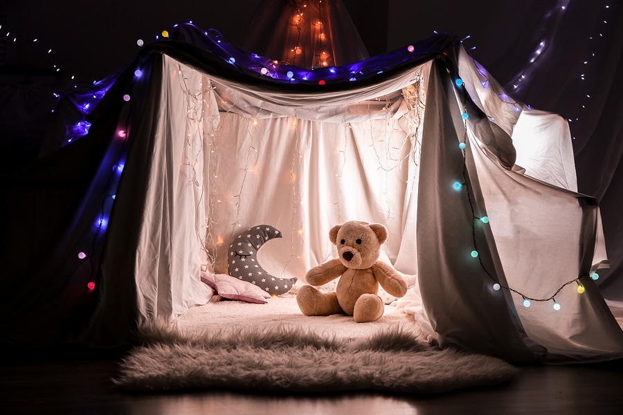 Pillow fort sale bear