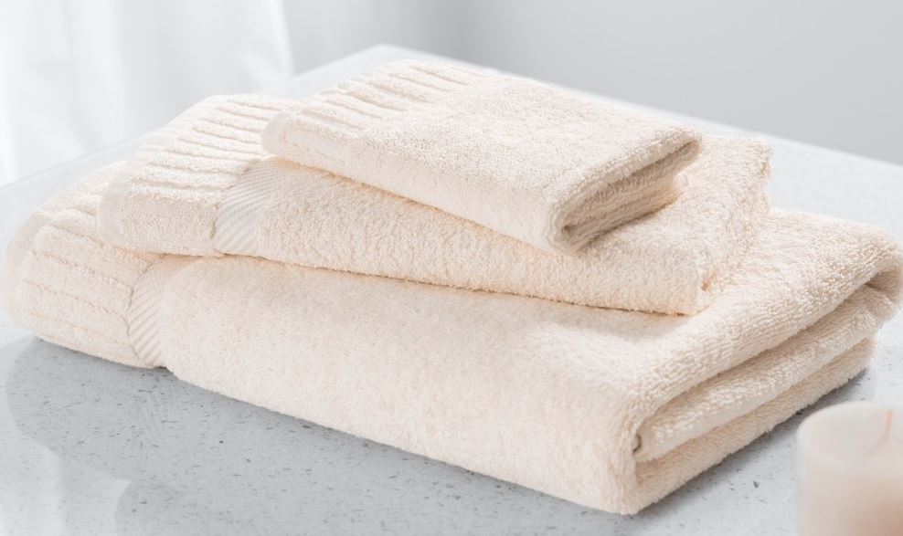 Sobel Westex Sobella bath set bath towel hand towel and washcloth in beige